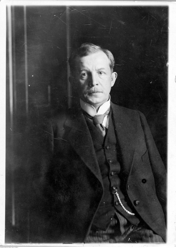  Wojciech Korfanty, poseł. Fotografia portretowa, źródło: Narodowe Archiwum Cyfrowe, Sygnatura: 1-A-560-1.